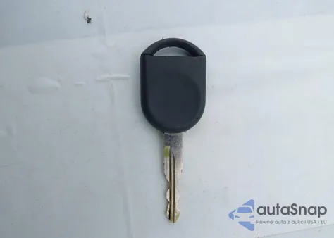 2010 Ford Escape Xlt z USA, uszkodzony, nr VIN 1FMCU9DG5AKC68511